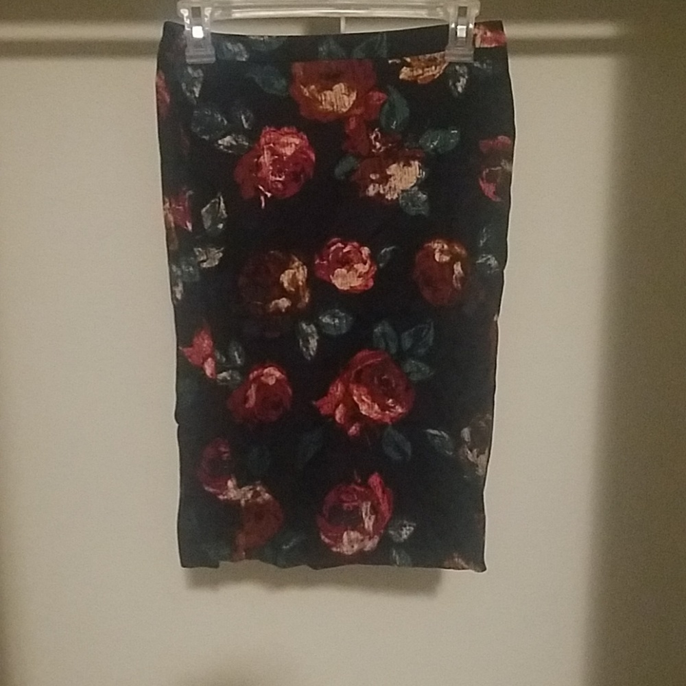 Merona navy blue floral stretch pencil skirt
